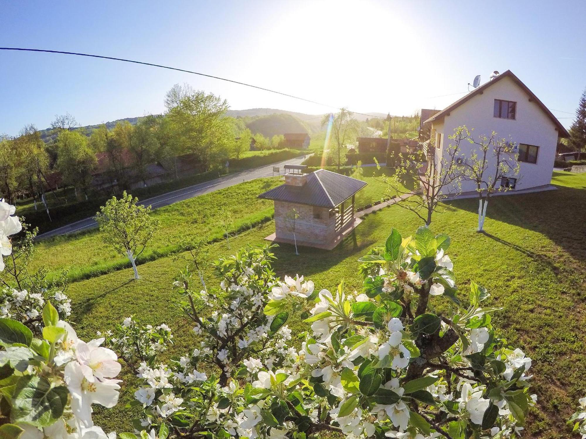 Apartment Ante Slunj Εξωτερικό φωτογραφία