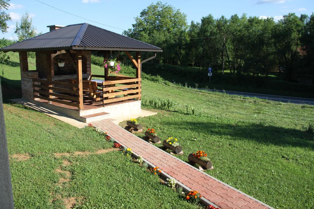 Apartment Ante Slunj Εξωτερικό φωτογραφία